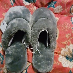 Gray fluffy slippers